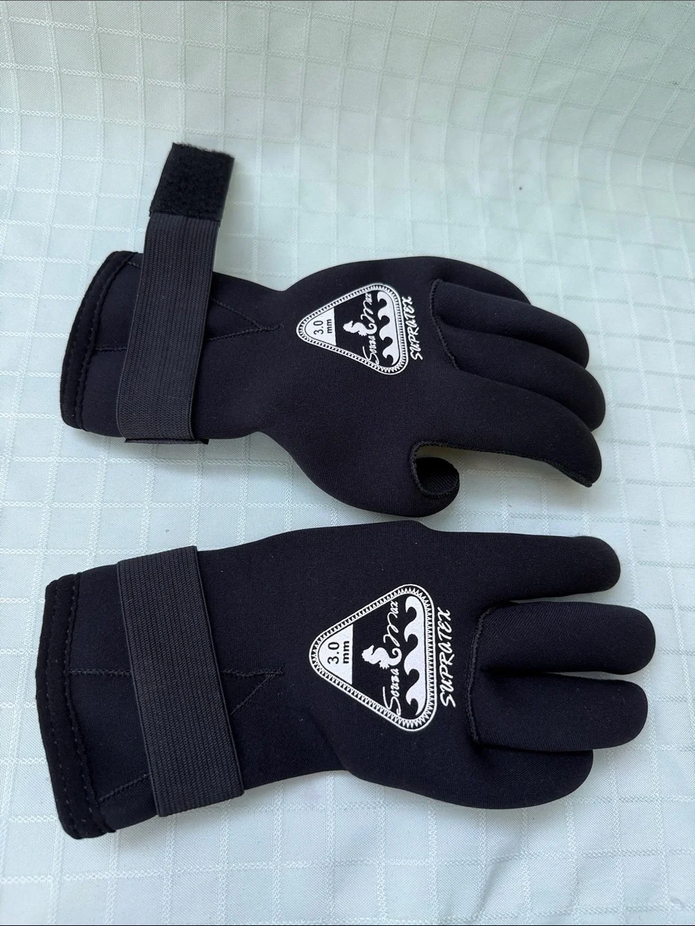New Supra Tex Black Neoprene Swim Gloves